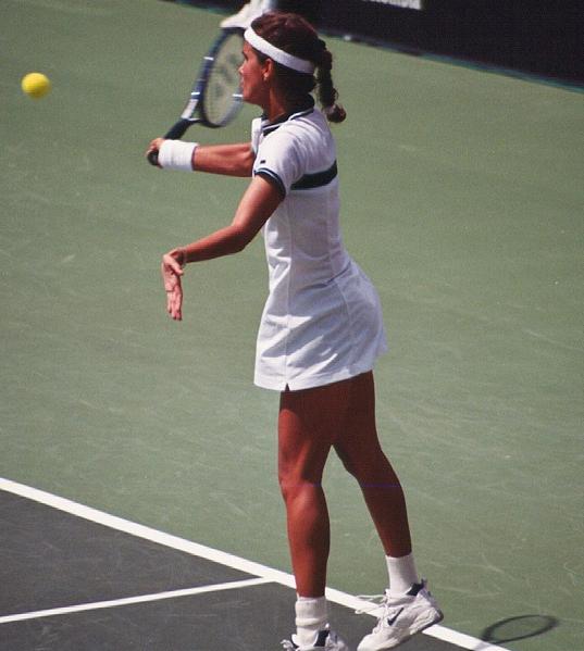 Tennis - Mary Joe Fernandez